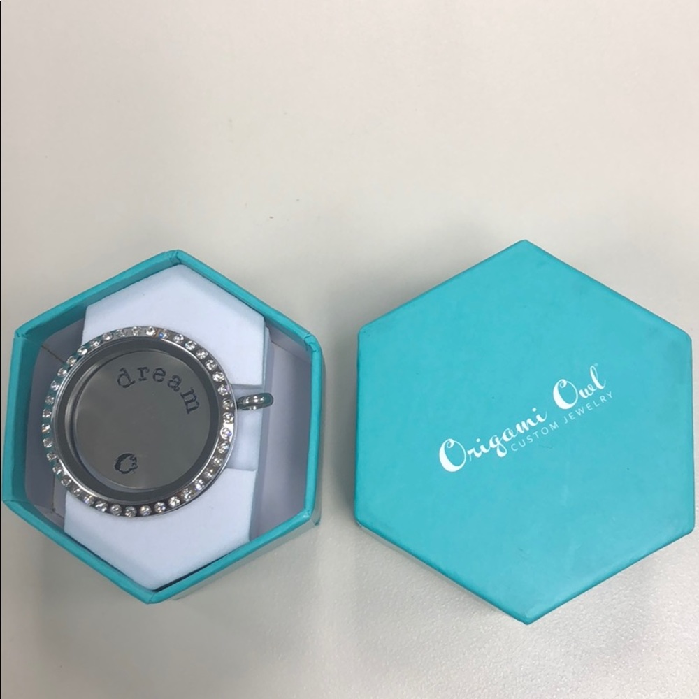 NEW Origami Owl Living Locket